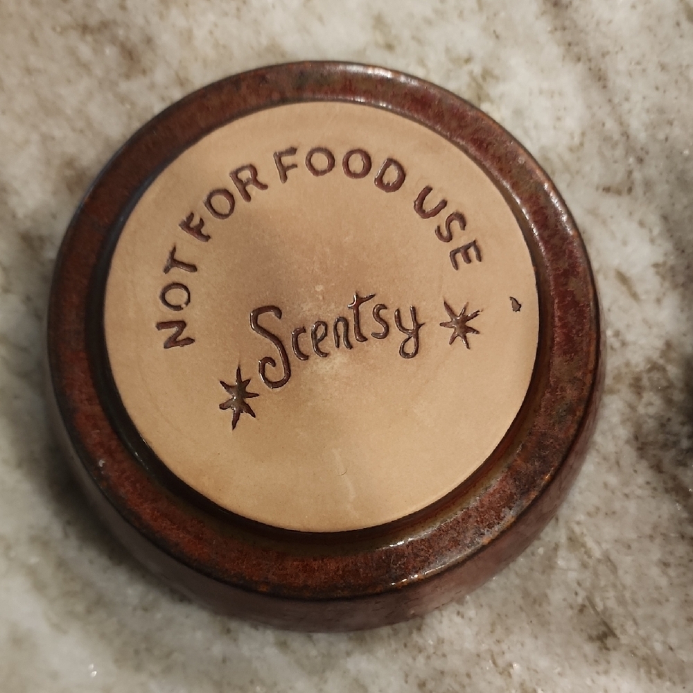 Scentsy Brown Ceramic Base - Picture 2 of 3